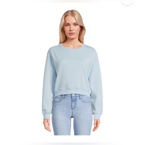 No boundaries Juniors Crewneck Pullover Sweatshirt